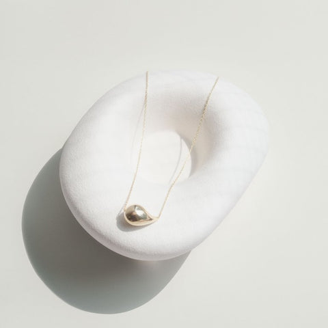 Necklace Solid Gold 10K Tear Drop sideways 20mm