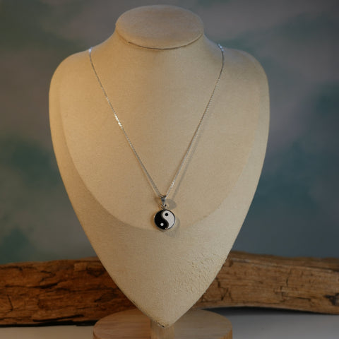Sterling Silver smooth yin yang stone pendant 5