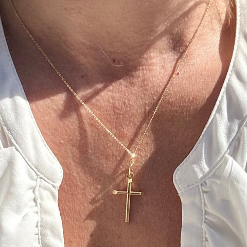 Pendant 10K Gold Cross Plain