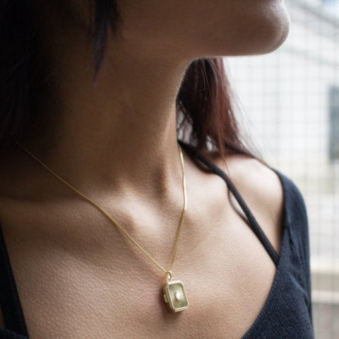 Sterling Silver Gold Vermeil Shining Mother of Pearl Locket Necklace 2