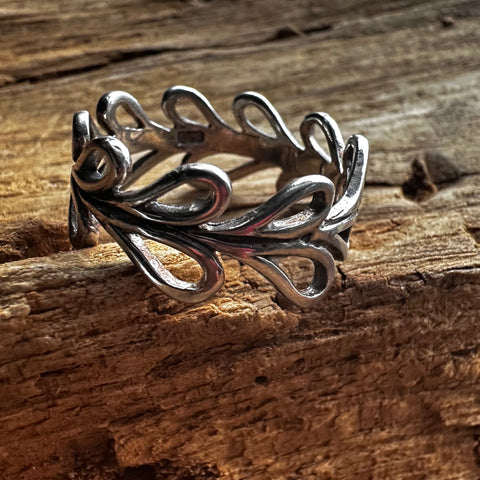 Sterling Silver ring Leaf Crown 9mm width