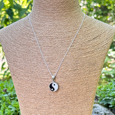 Sterling Silver smooth yin yang stone pendant 2