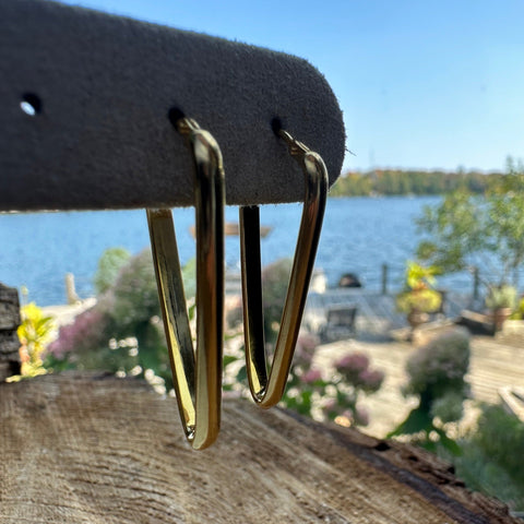 2 Earrings 10K Solid Gold Triangle Shape Bunny Closure 