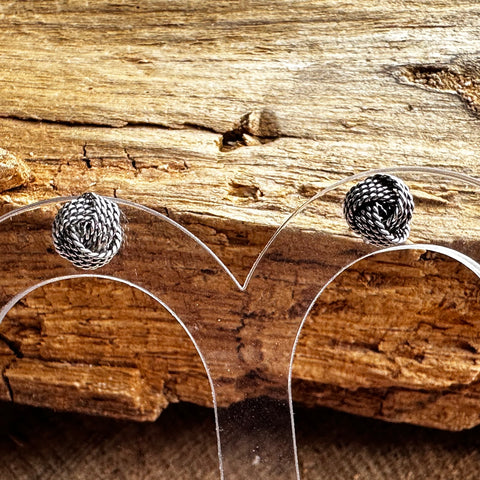 Love knot oxidized sterling silver frame size 4 mm 6 mm 8 mm 10 mm in diameter