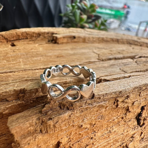 8 Sterling Silver heart and infinity ring 5mm width