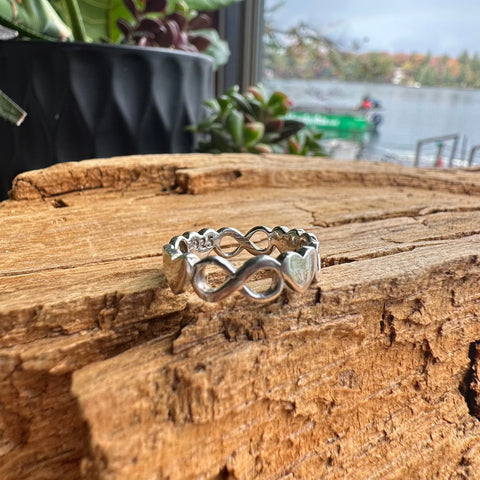10 Sterling Silver heart and infinity ring 5mm width