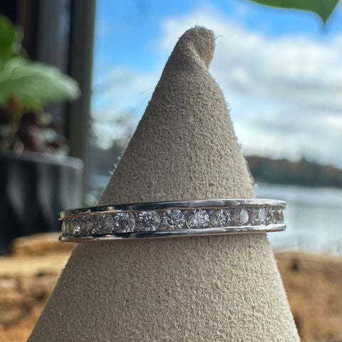 Ring ETERNA Sterling Silver band with Cubic Zirconia