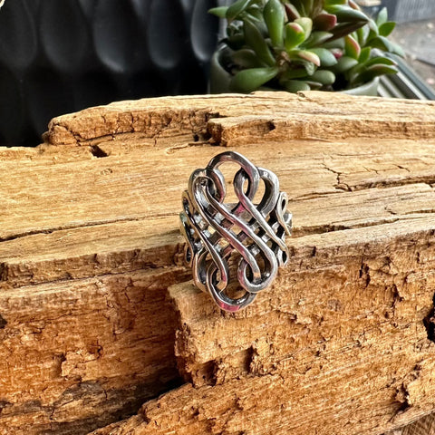 8 Ring Sterling Silver Swirl Celtic Infinity Swirl