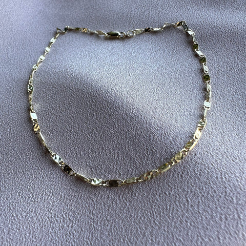 Solid gold 10K ANIKA'S anklet made from rectangular plates connected to each other, diamond-cut for extra sparkle 10" 7