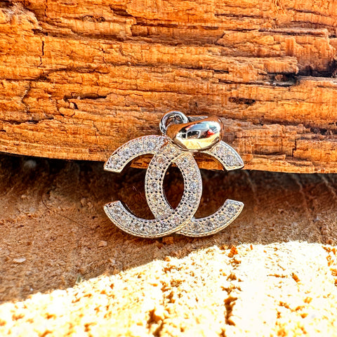 Pendant CHANELLE Sterling Silver: A Sparkling Symbol of Elegance and Glamour