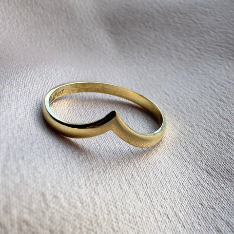 Ring 10K Solid Gold V shape minimalistic stackable
