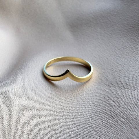 Ring 10K Solid Gold V shape minimalistic stackable