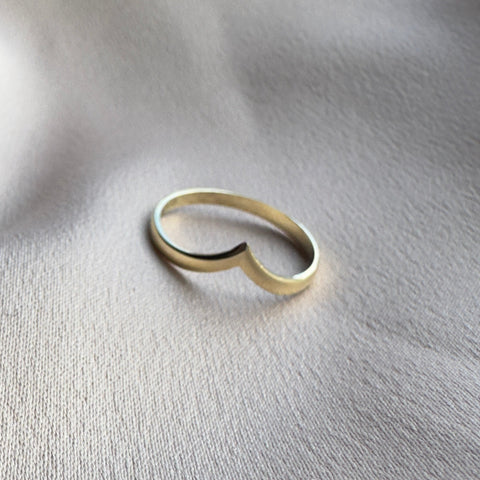 Ring 10K Solid Gold V shape minimalistic stackable
