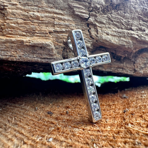 Pendant ETERNAL FAITH Sterling Silver: Flat Cross with Faceted Stone