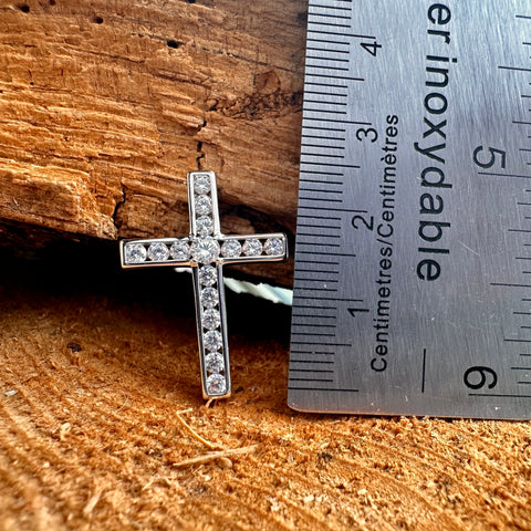 Pendant ETERNAL FAITH Sterling Silver: Flat Cross with Faceted Stone