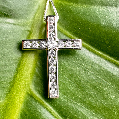 Pendant ETERNAL FAITH Sterling Silver: Flat Cross with Faceted Stone