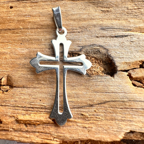 Sterling Silver fancy Fleur De Lis style cross pendant. Approx pendant size 28mm L x 20mm W 2