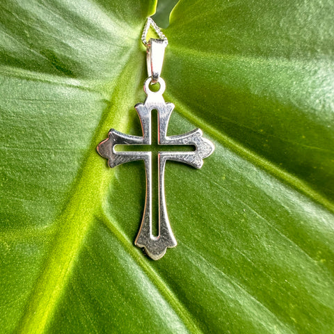 Sterling Silver fancy Fleur De Lis style cross pendant Approx pendant size 28mm L x 20mm W 3