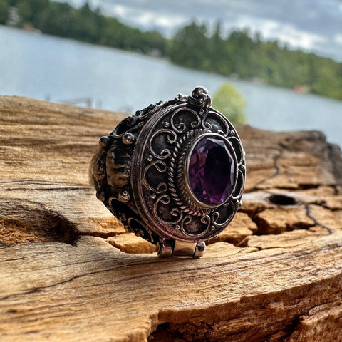 Sterling silver 6x8mm amethyst poison ring 21mm width 3.5mm band 5