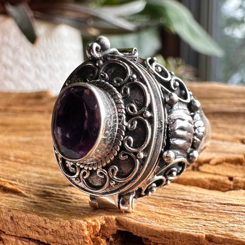 Ring Sterling Silver with Amethyst