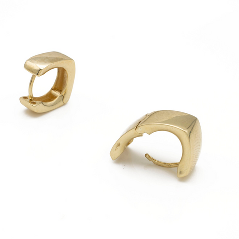 Introducing our stunning 10K Solid Gold Square Hoop Earrings 6