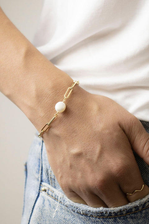 10K Solid Gold Paperclip Pearl Bracelet