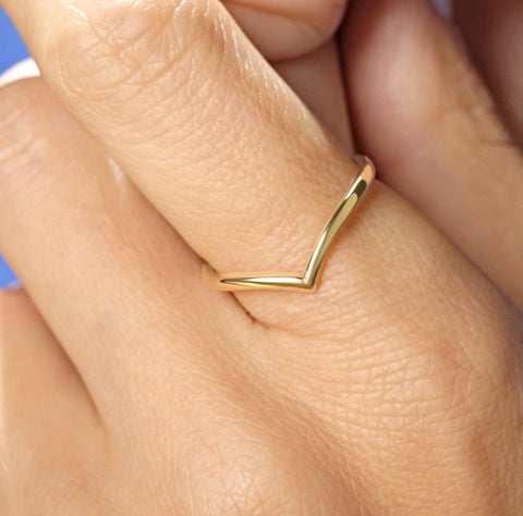 10K solid gold ring V Shape 3.5mm width 2