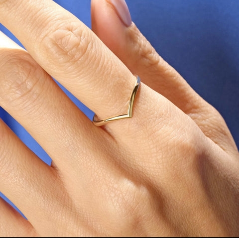 10K solid gold ring V Shape 3.5mm width 4
