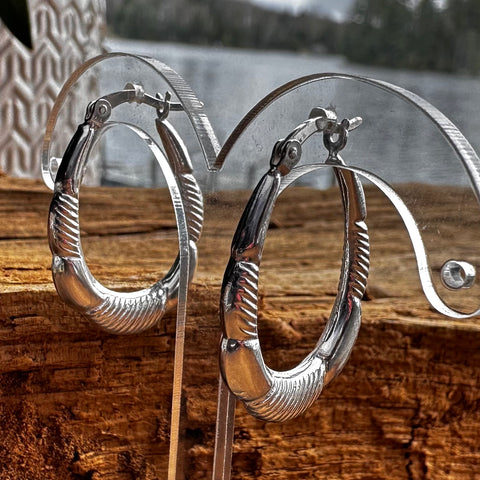 4 Sterling Silver fancy style oval shape hoop with a Hinge Back