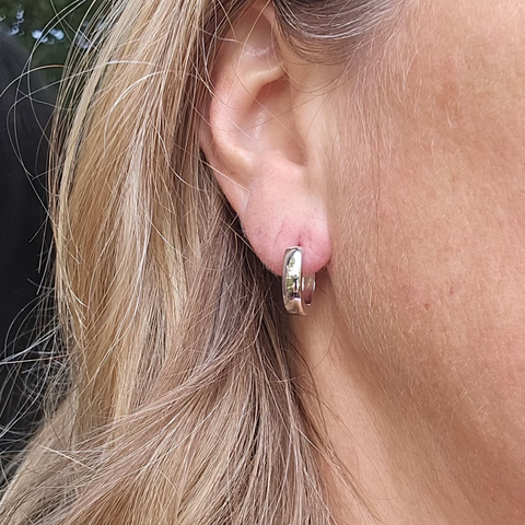 Sterling silver with rhodium, round hoops, 4x15mm with 5.5mm thickness 8
