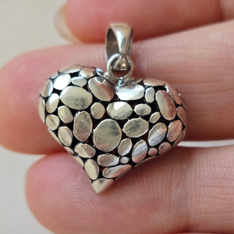 Sterling Silver smooth heart shape pendant with pebble pattern f