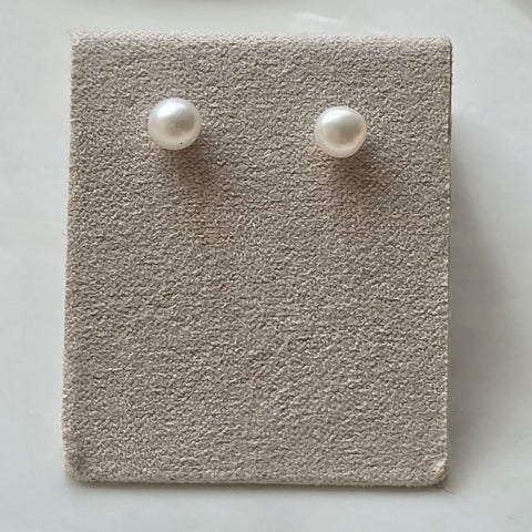 Sterling silver with rhodium fresh water pearl stud earrings 2