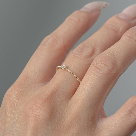 Ring 10K Solid Gold Rope with bezel set CZ