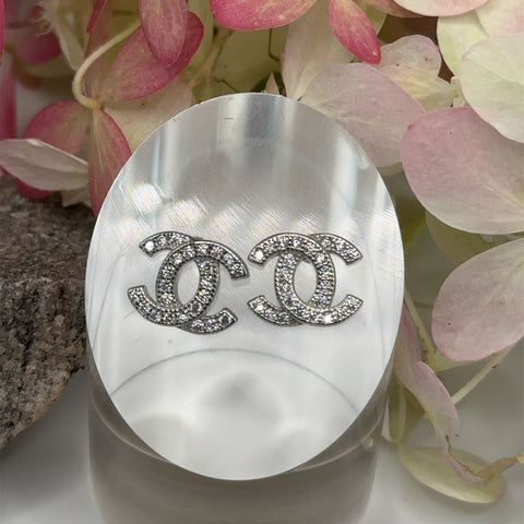 Stud Earrings with zirconia